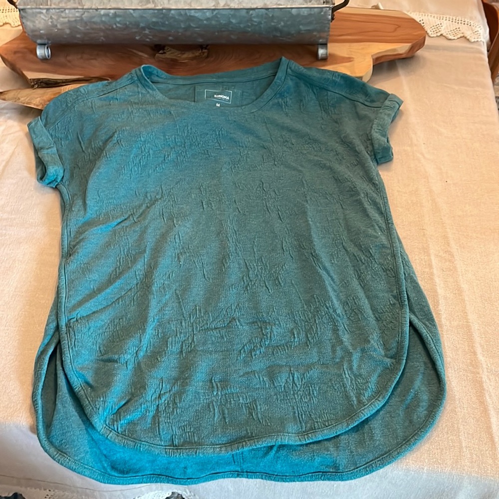 Sonoma women’s medium short sleeve top